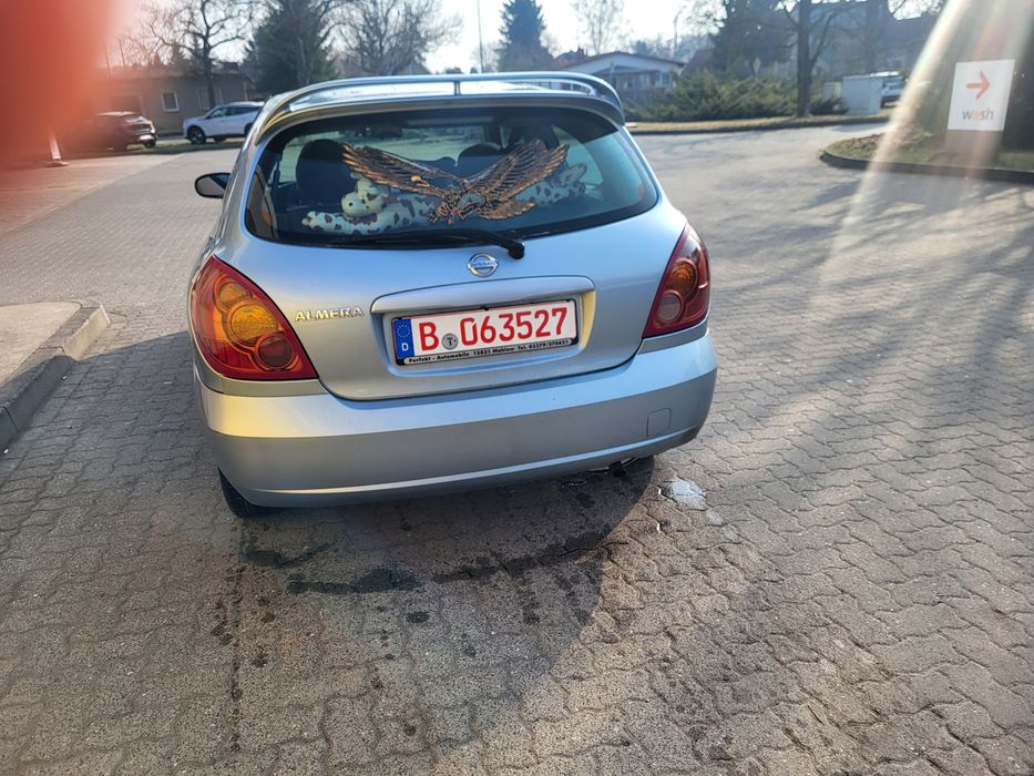 Nisan  Almera 2005rok