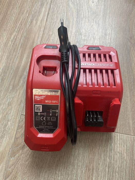 Ładowarka Milwaukee m12-m18fc