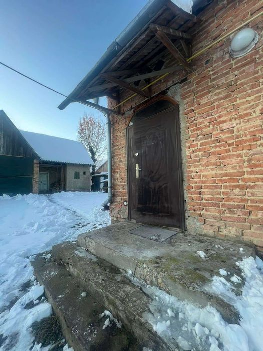 Продаж цегляного будинку в с. Вовчищовичі