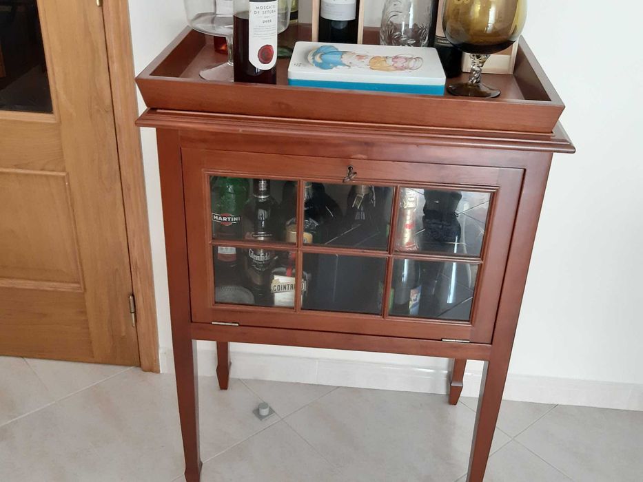 Móveis de sala em cerejeira