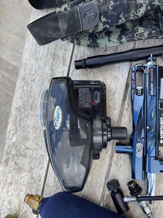 Conjunto de Paintball: Marcador, Capacete, Acessórios e Recargas