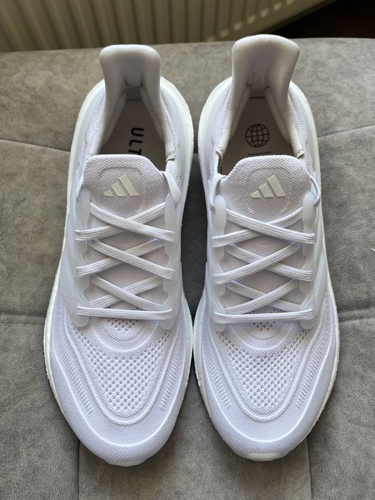 ОРИГІНАЛ!!! Кросівки Adidas Ultra boost light GY9350 42р
