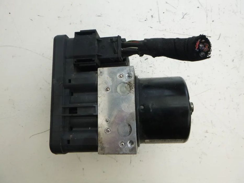 Ford Focus MK2 1,8 TDCI pompa ABS 8M51-2C405-AA 10.0960-0127.3 10.0206-0322.4