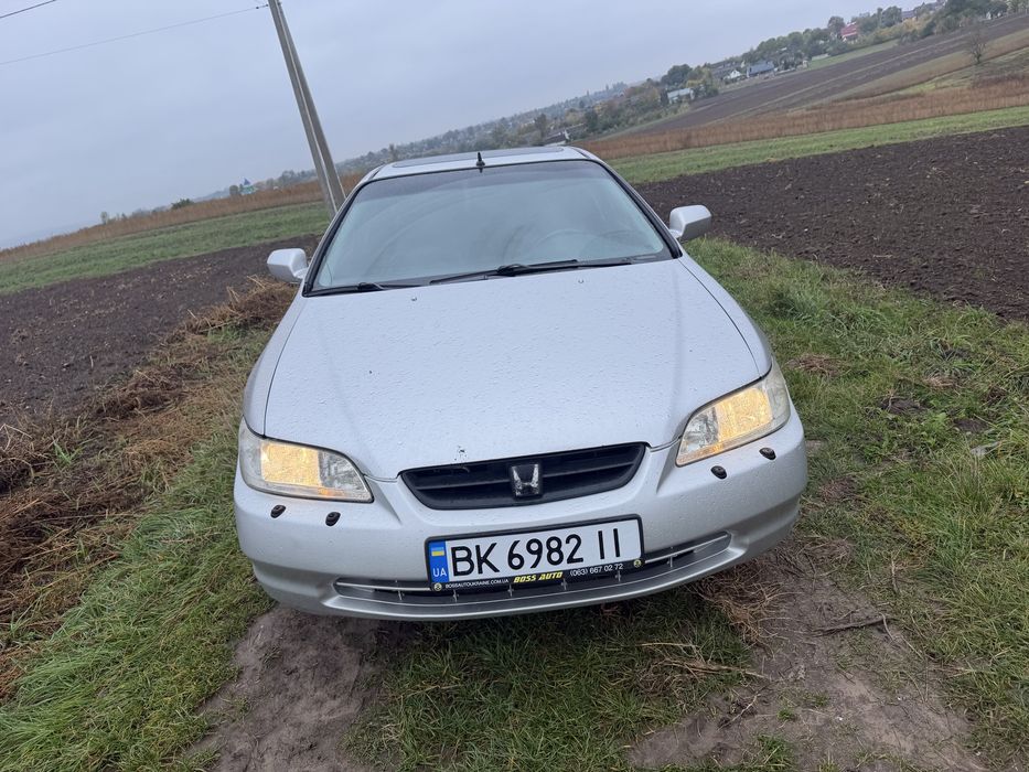 Продам  хонду  акорд АВТОМАТ