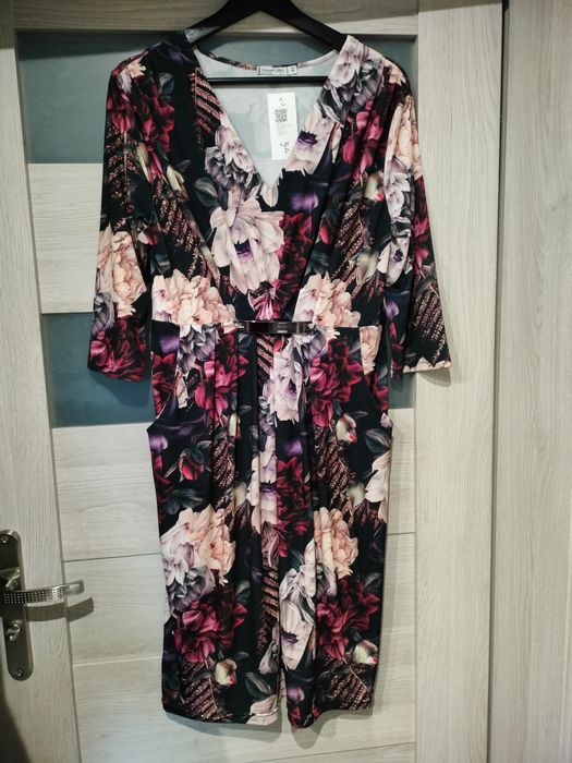 Sukienka w kwiaty elegancka xl nowa