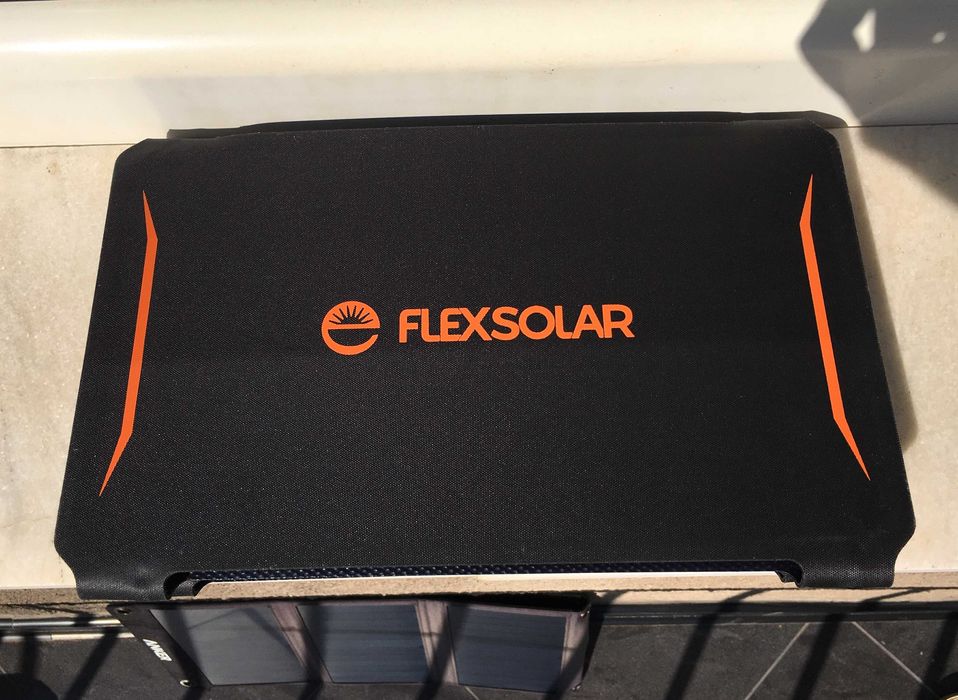 Портативная солнечная панель FlexSolar 30W e30 4 секций Black