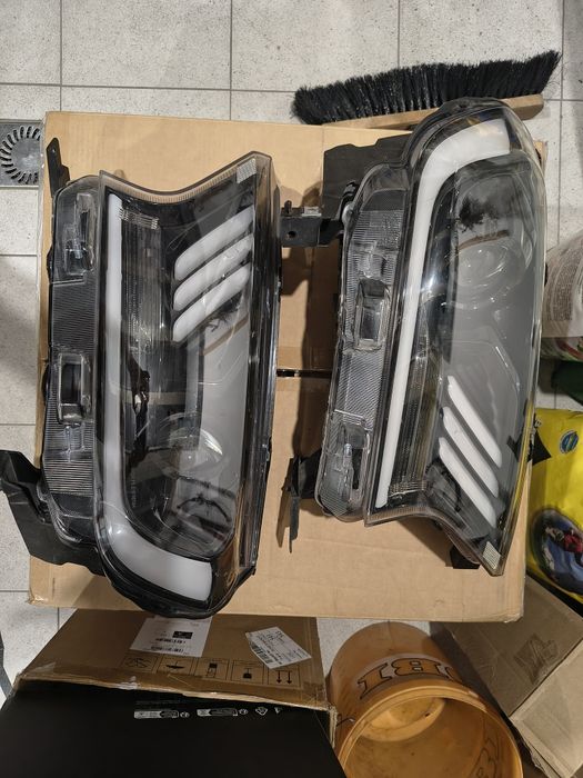 Lampy LED Przednie Mustang Style Ford Ranger 2015-23
