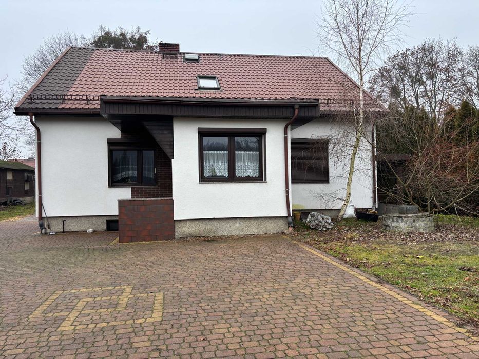 Przestronny dom 190 m² z antresolą i 4 garażami | okolice Olesna