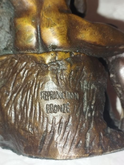 Бронзові Статуетки поцілунок