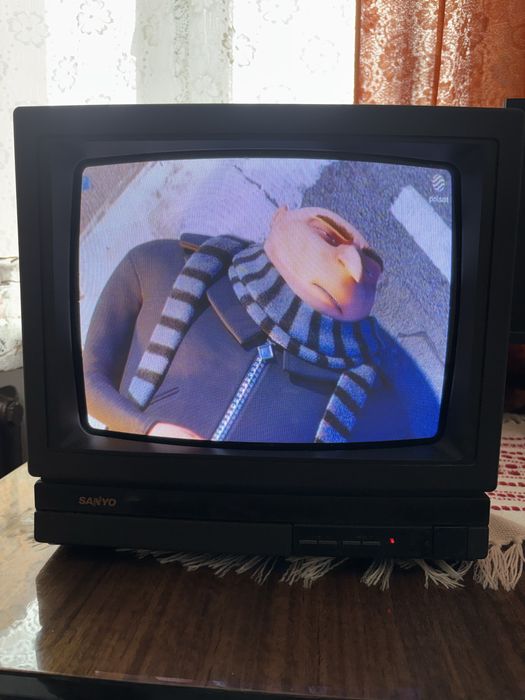 Telewizor CRT Sanyo 14 cali - RETRO gaming