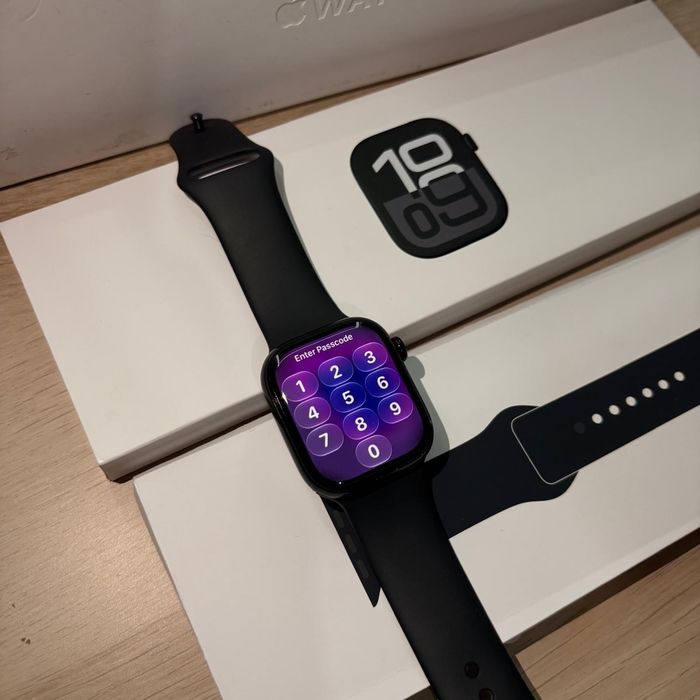 Apple Watch Series 10 GPS + Cellular