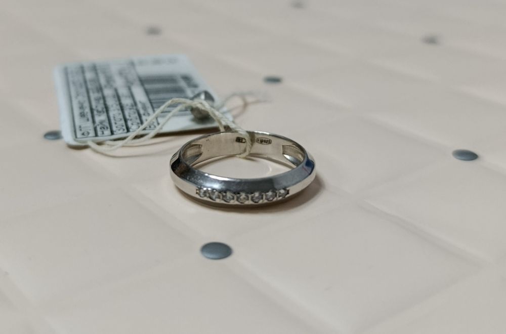 Кольцо серебряное 925°_ размер 16-й.