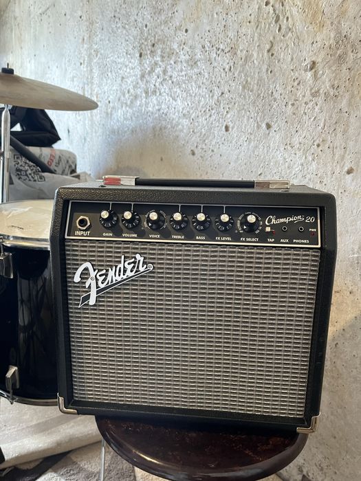 Комбік Fender Champion 20