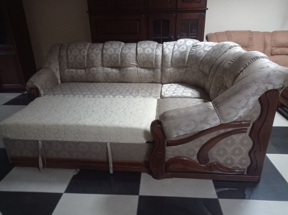 Диван кутовий розкладний в Ідеальному стані