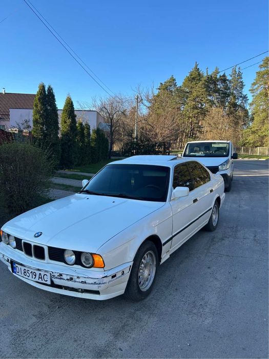 Бмв е 34 м20б20 1989