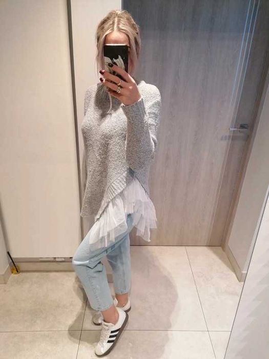 Sweter z falbanką tiulową, rozm. uni