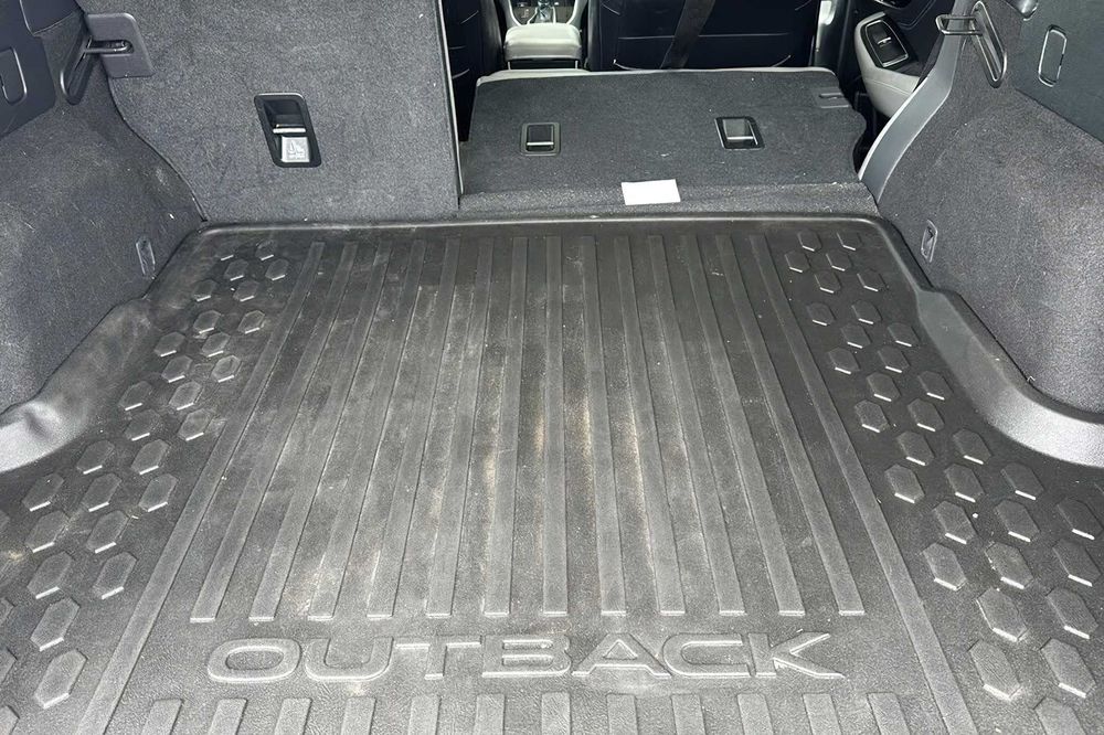 Subaru Outback Limited      2022