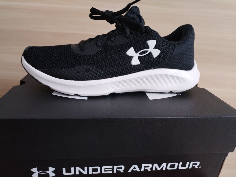 Under Armour Mężczyźni UA Charged Pursuit 3 r.42 oryginalne okazja