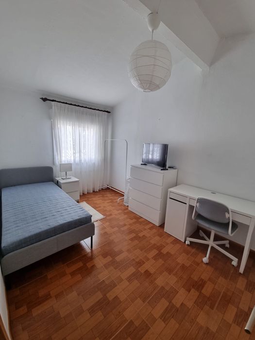 Quarto para Alugar - Marvila