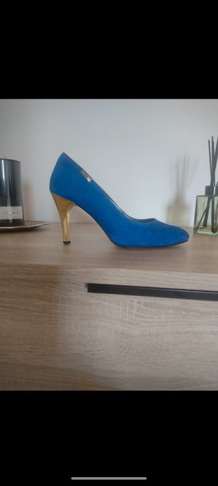 Buty używane z zamszu