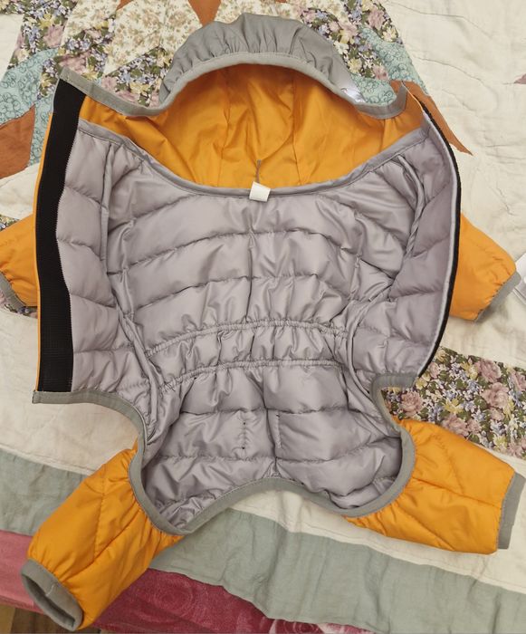 Зимний комбинезон для маленькой собачки