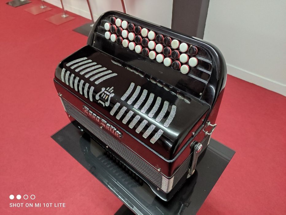 Acordeão (Acordeon) Zero Sette