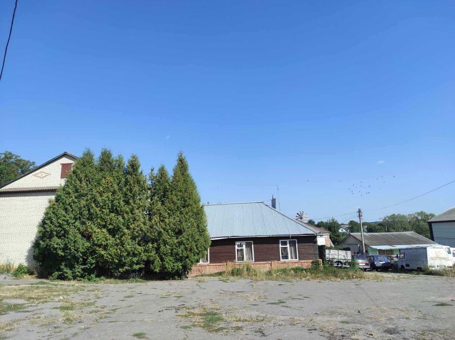 Комерційне приміщення на центральному ринку Жмеринки