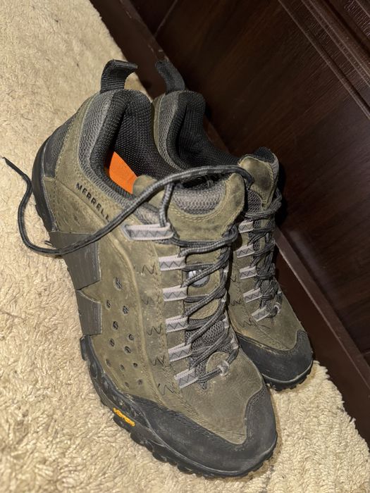 Черевики від фірми merrell