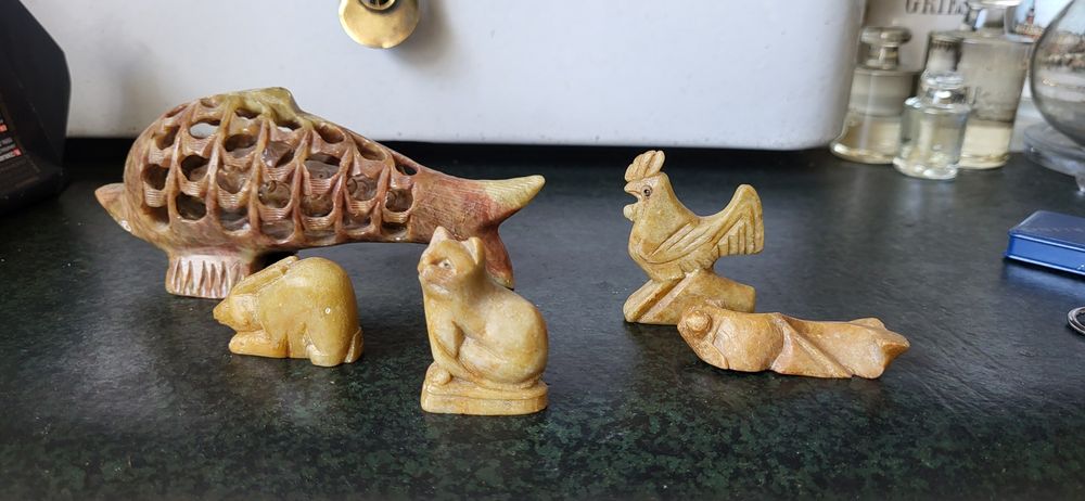 Zestaw figurek zwierzęta z kamienia kamień vintage