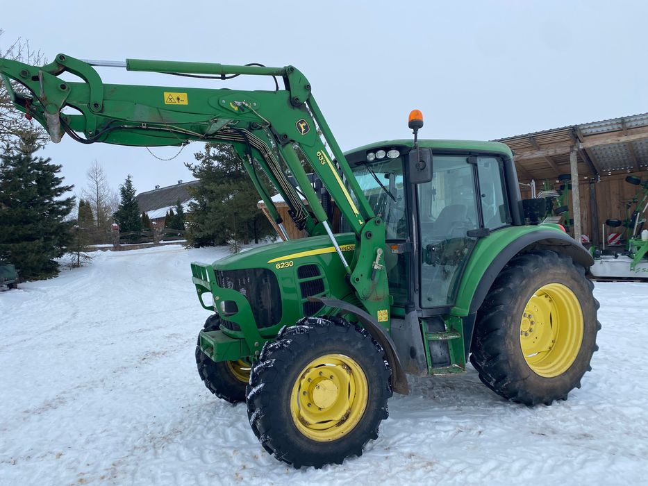 John Deere 6230 z ładowaczem czołowym jd633