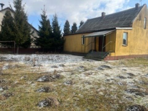 Na sprzedaż gospodarstwo w Kielcach – działka 1700 m² z domem