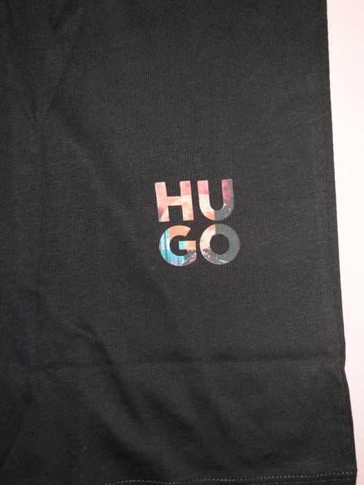 Wyprzedaż T-shirt męski Hugo.