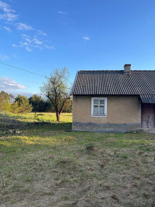 Продаж будинку в селі