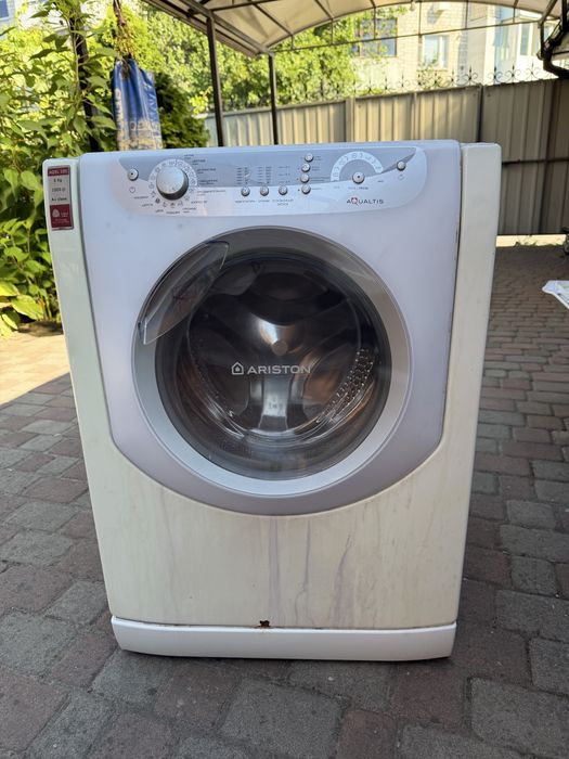 Пральна машина Ariston AQXL 105