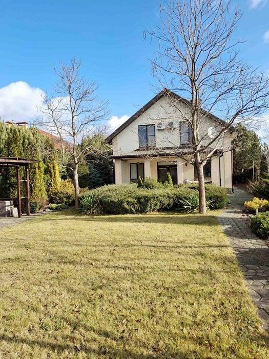 Продам дом с ремонтом Братское ,Новоалександровка