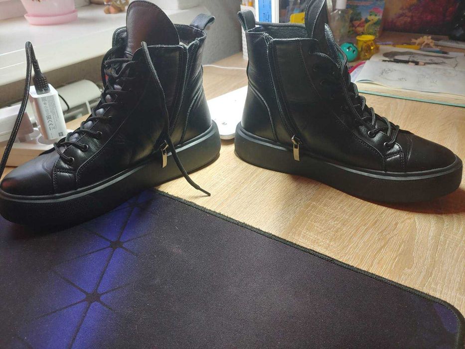 Шкіряні Черевики напiвчеревики  челсi..,