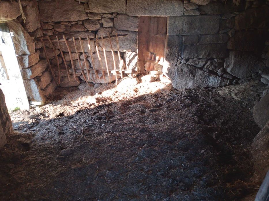 Venda de casa para reconstrução