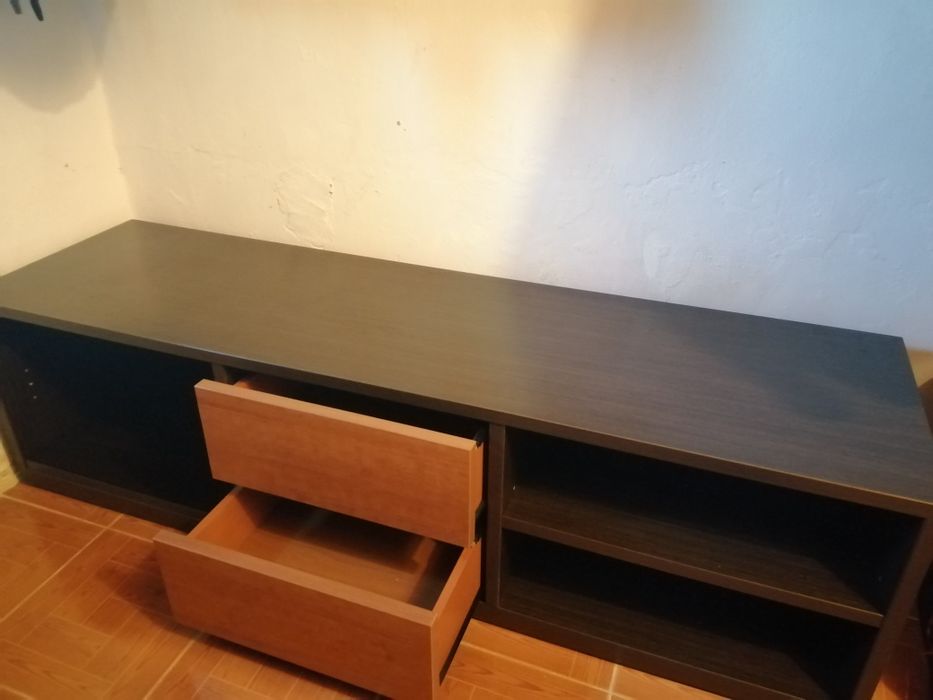 Aparador de televisão oportunidade como novo