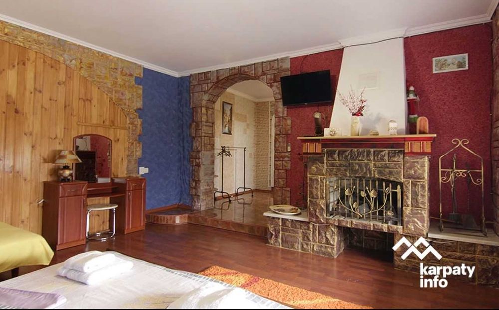 ПРОДАМ КОТЕДЖ, ЖИТЛО, БІЗНЕС між двома термальними курортами!!!