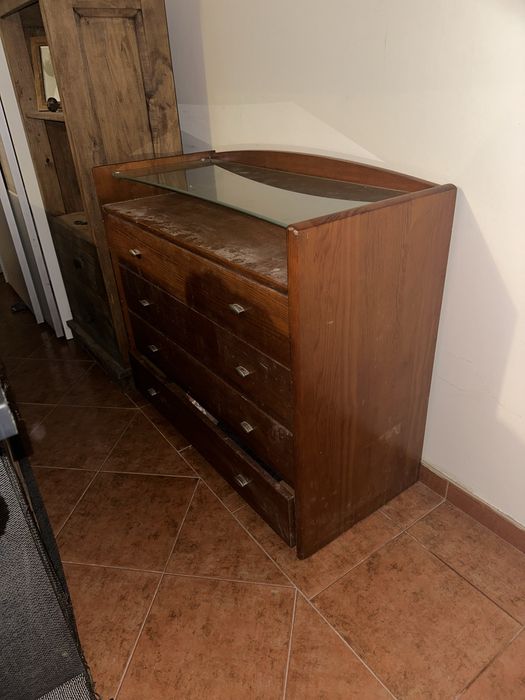 Comoda de madeira