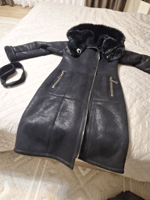 Дублянка чорного кольору