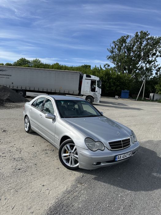 Продам Mercedes-Benz C-200 2003