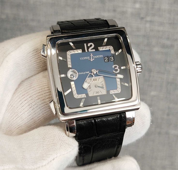 Чоловічий годинник Ulysse Nardin Automatic Quadrato Dual Time 243-92