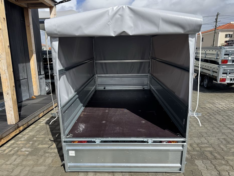 Atrelado MARTZ PREMIUM 2,65M /2 XL + lona de cobertura NOVO