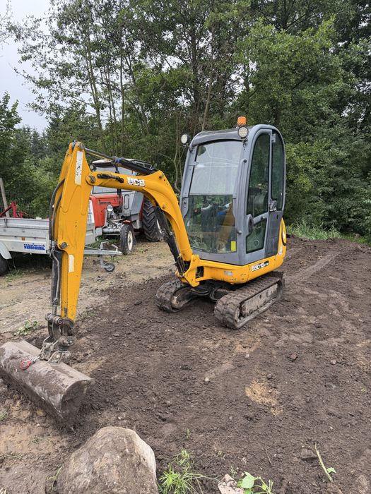 Minikoparka JCB CTS 8018