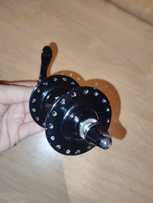 Cubo bicicleta frente Assess 32 furos Disk