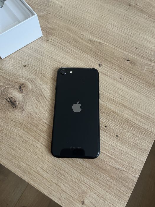 I phone SE gen2 stan idealny