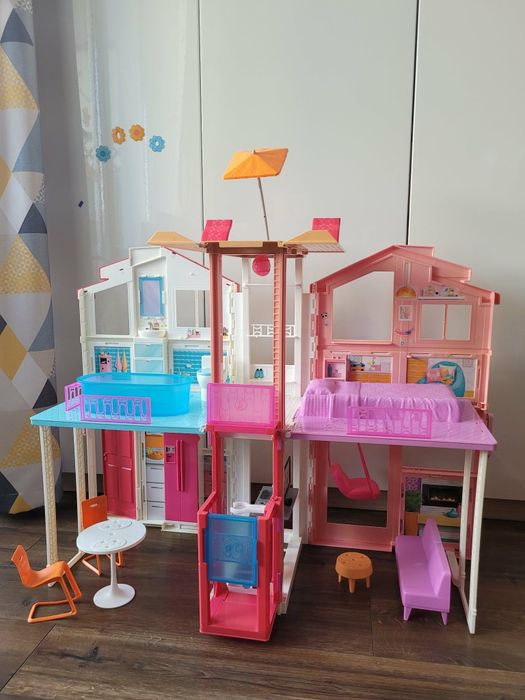 Barbie - Malibu Town House (DLY32) domek
