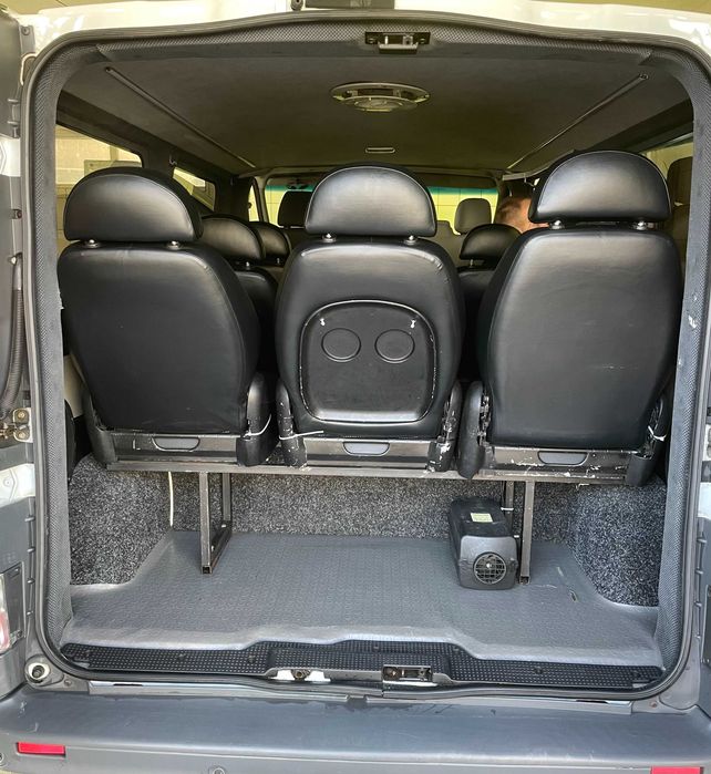 продам мікроавтобус OPEL VIVARO 2013 року