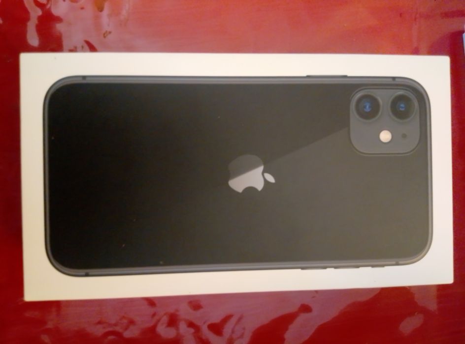 iPhone 11 64GB Preto